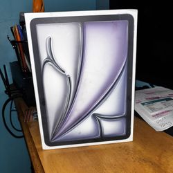 BRAND NEW IPAD AUR 11inch ( M2)