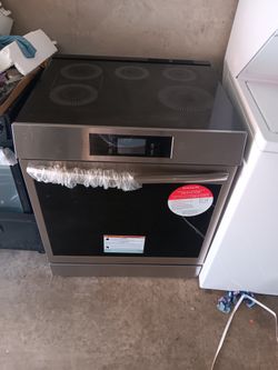 Frigidaire Slide In Convection Induction  Range 