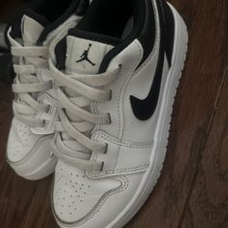 Nike, Jordan , New Balance, & Reebok Shoes 