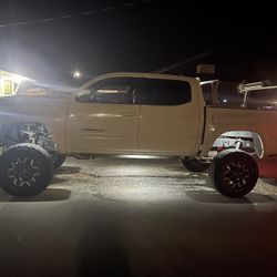 Tacoma Sport Rims On 33 