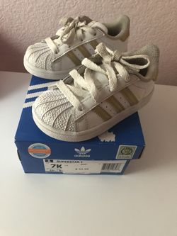 Kids Adidas Superstar size 7