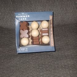 Hammer + Axe Tic-Tac-Toe Game 