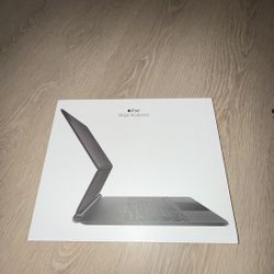APPLE MAGIC KEYBOARD  IPAD AIR 13in, IPAD PRO 12.9in