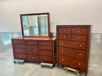 Large 3-Piece Bedroom Set