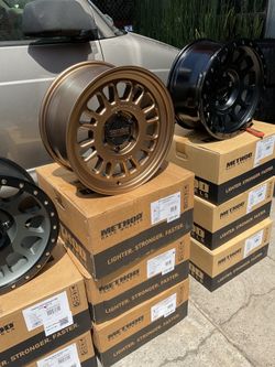 17x8.5 METHOD MR318 new wheels bronze.