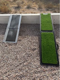 Dog ramp with artificial grass grip or sandpaper grip