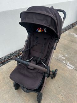 Baby Stroller- Excellent condition- Like new - Silver Cross
