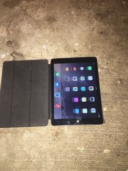iPad Air with charger 16gb $280 obo