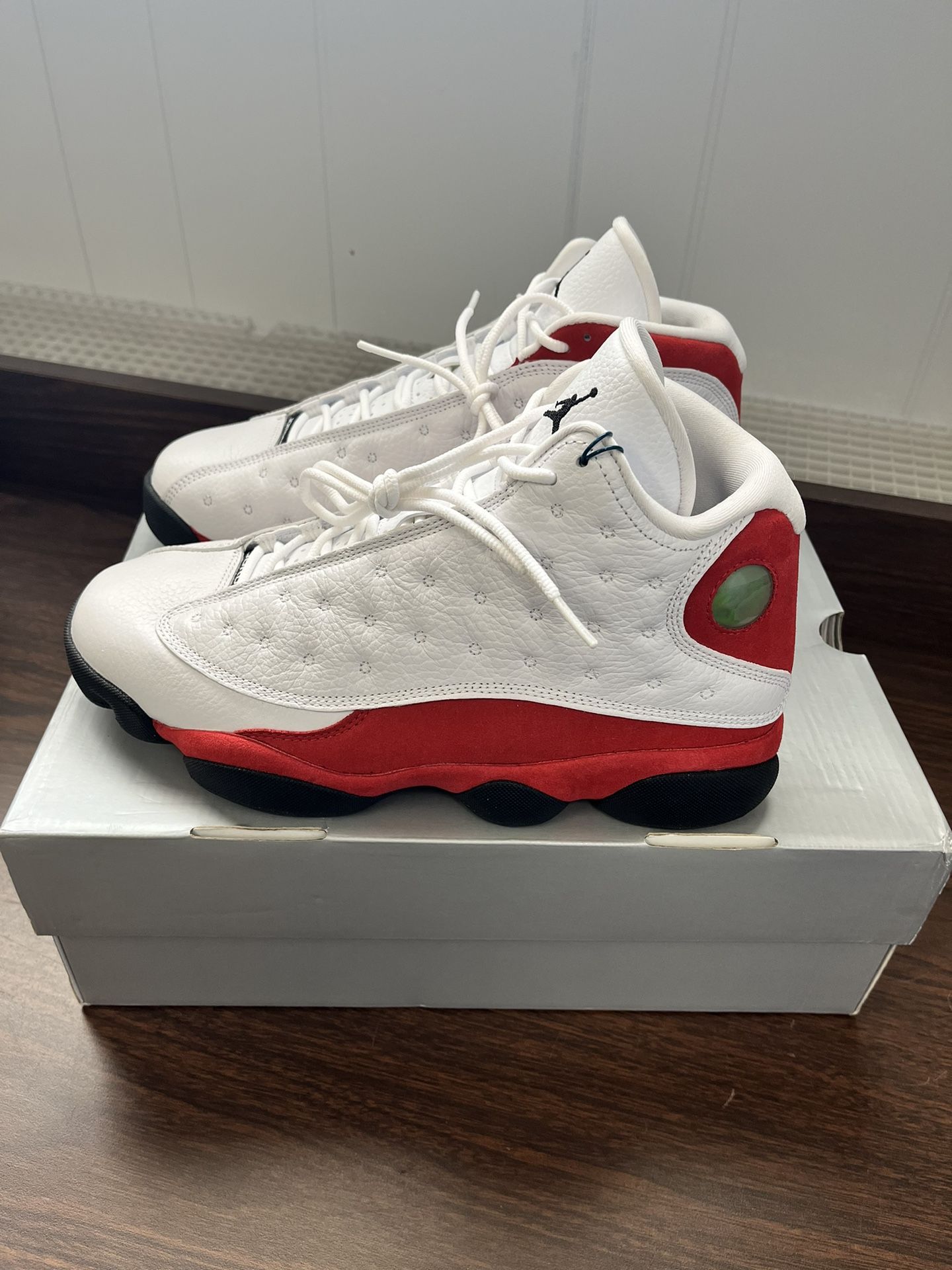 Size 9.5 - Jordan 13 Retro Chicago 2017 NEW! FAST!