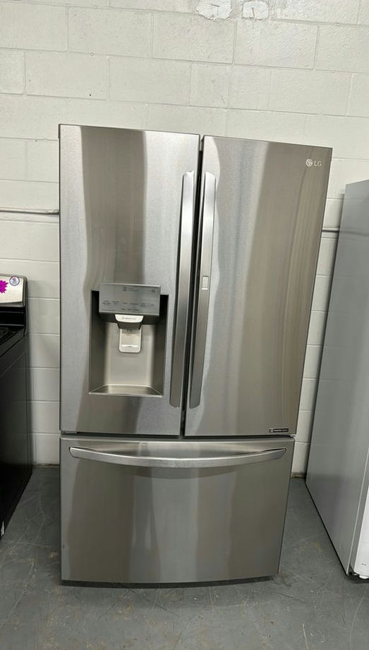 LG 3-Door Refrigerator (French Door Fridge) Stainless Steel - Water Dispenser Energy Star