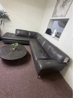 Cortisa 2/pc sectional CHATEAU D’AX