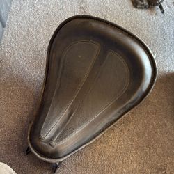 Harley Spring Seat 