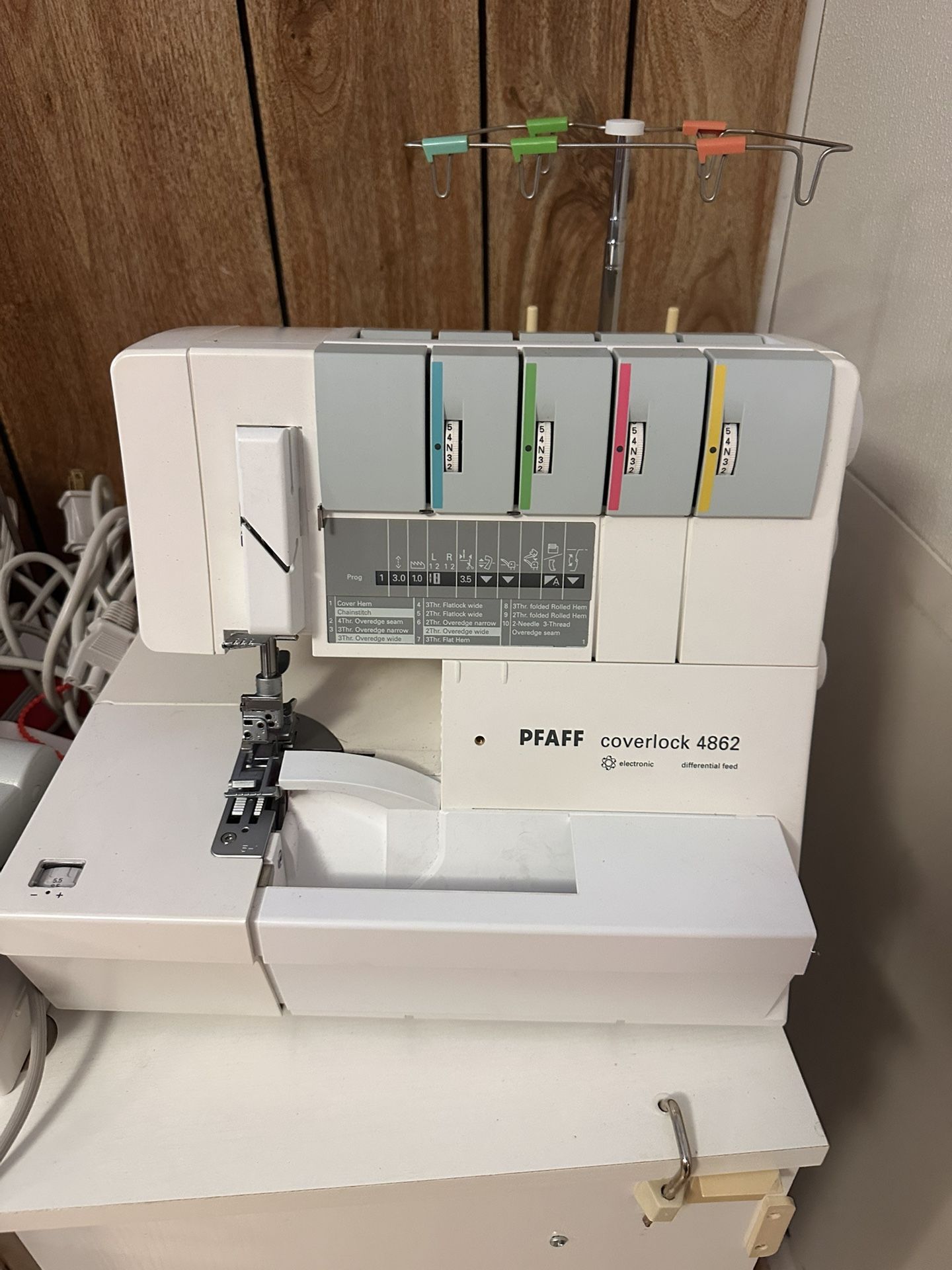 Pfaff Creative fantasy embroidery arm._sewing Machine