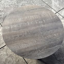 Round Coffee Table $59  Negotiable Located In noho 