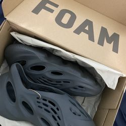 Carbon foam runners