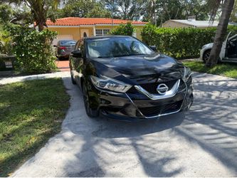 Nissan maxima sv