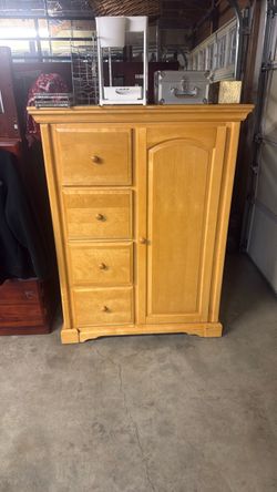 Wood armoire