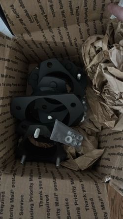 New in Box 2003-2006 Second Gen Ford Expedition Lift Kit/Shock Spacers 2" Front 3" Rear