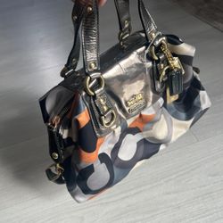 COACH, AUTHENTIC Madison Op Art Satchel No 12932