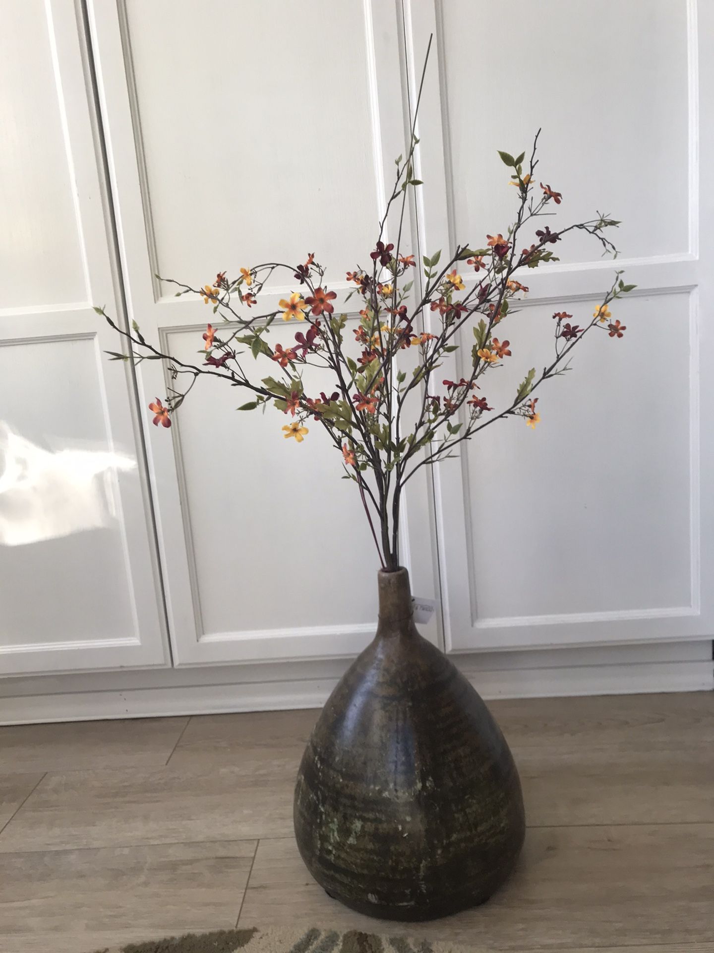 Huge! Vase with Flowers