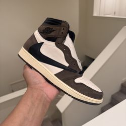 Jordan 1 Travis Scott Sz9.5m