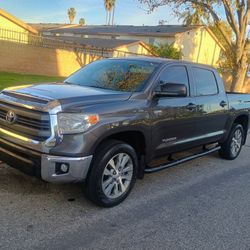 2015 TOYOTA TUNDRA SR5 