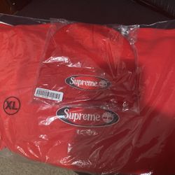 Supreme Pullover & Beanie