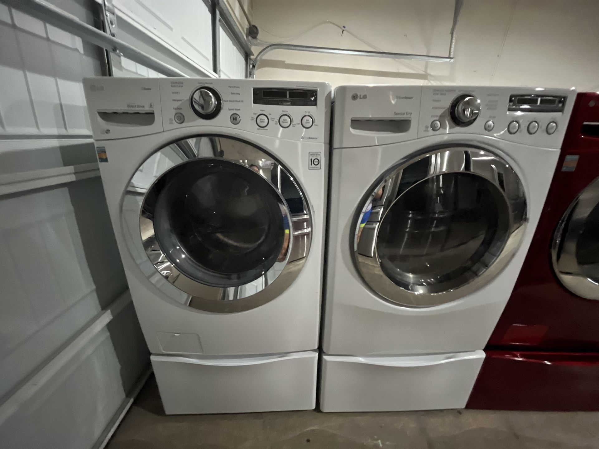 White Set LG Washer And Dryer Electric