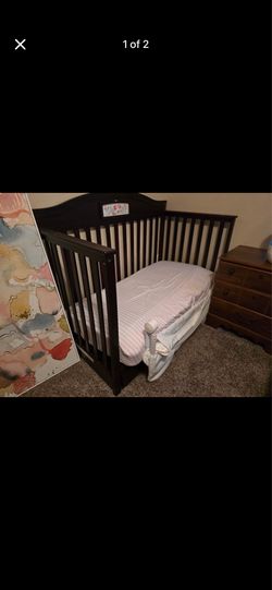Graco baby crib