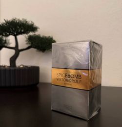 Men’s cologne