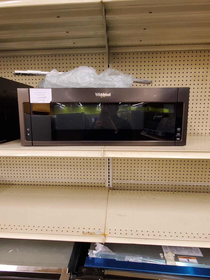 Whirlpool Low Profile Microwave for Sale in Hacienda Heights, CA OfferUp