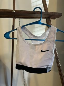 White Nike Sports Bra XS/S