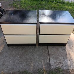 !! Pair Of Nightstands  Normal Wear 21 In Height 