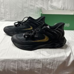 Nike Giannis Immortality 4 Black Gold Sneakers size 11