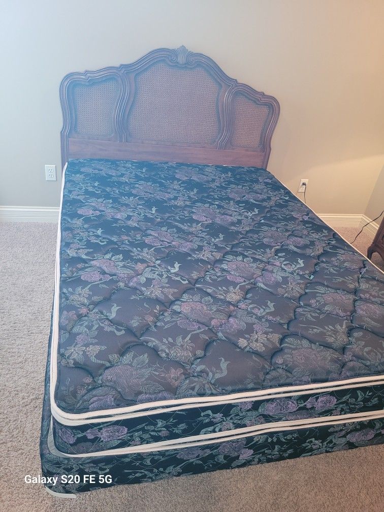 Queen Sized Bed And Mattress Set