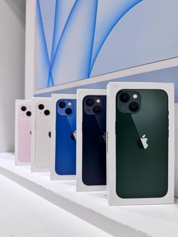 🚀🔥 Best Deals in Town! Apple iPhone 13 5G - Smartphone