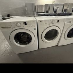 LG Washer And Dryer Set “27 ( Lavadora Y Secadora )