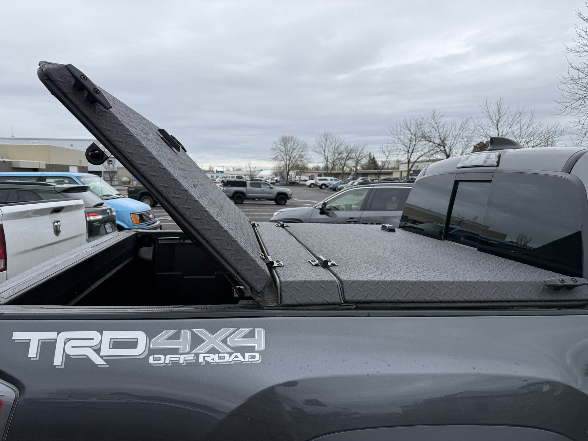 Tacoma Diamondback SE Cover SB