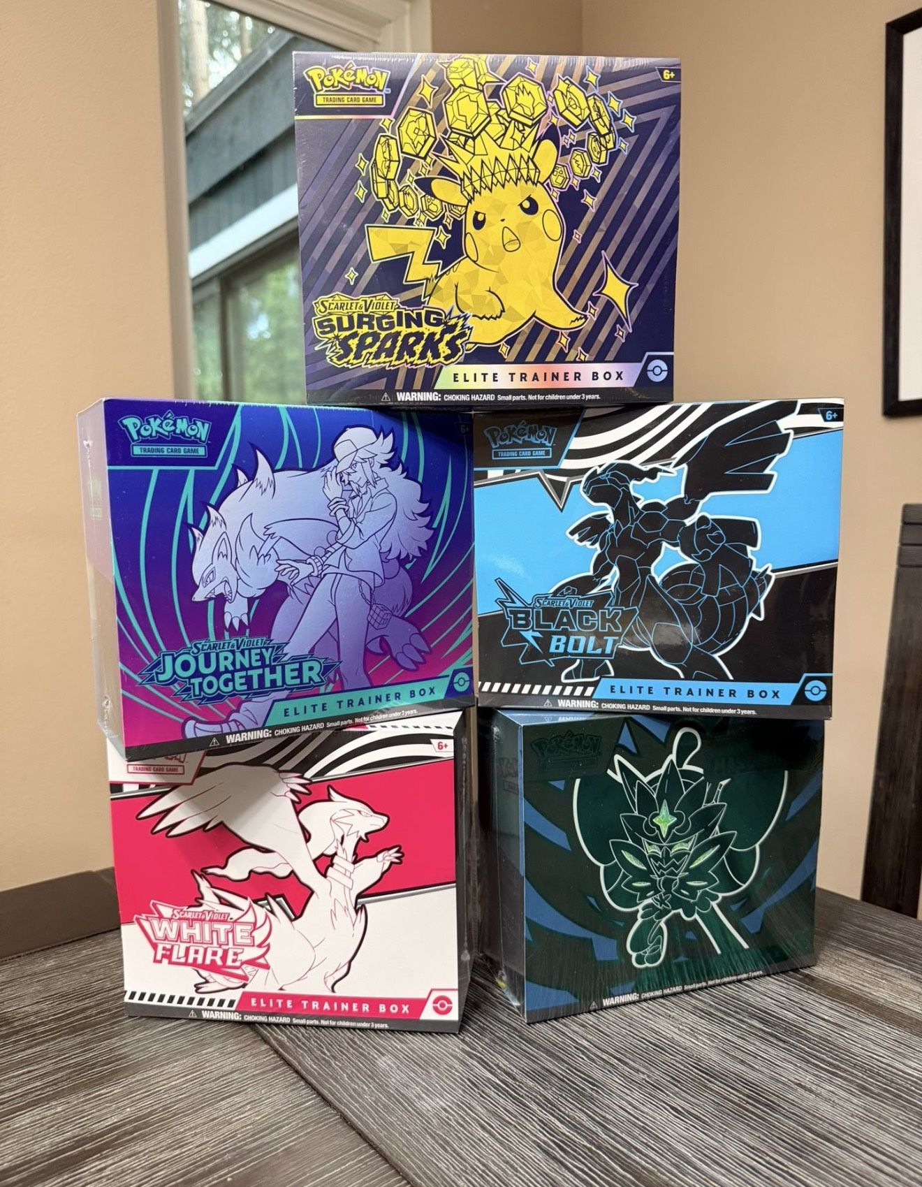 Pokémon Cards Elite Trainer Box