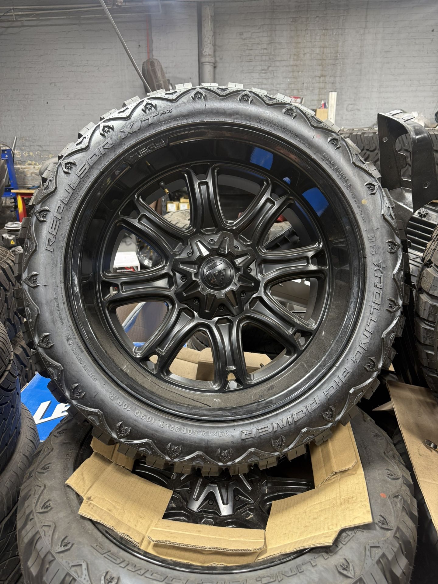 22x10 Fuel Wheels 6x139.7 And 6x135 On 33’ Tires