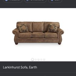 Ashley Furniture Lakinhurst Couch Set
