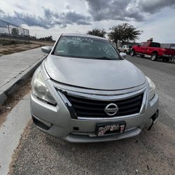 2015 Nissan Altima For Parts