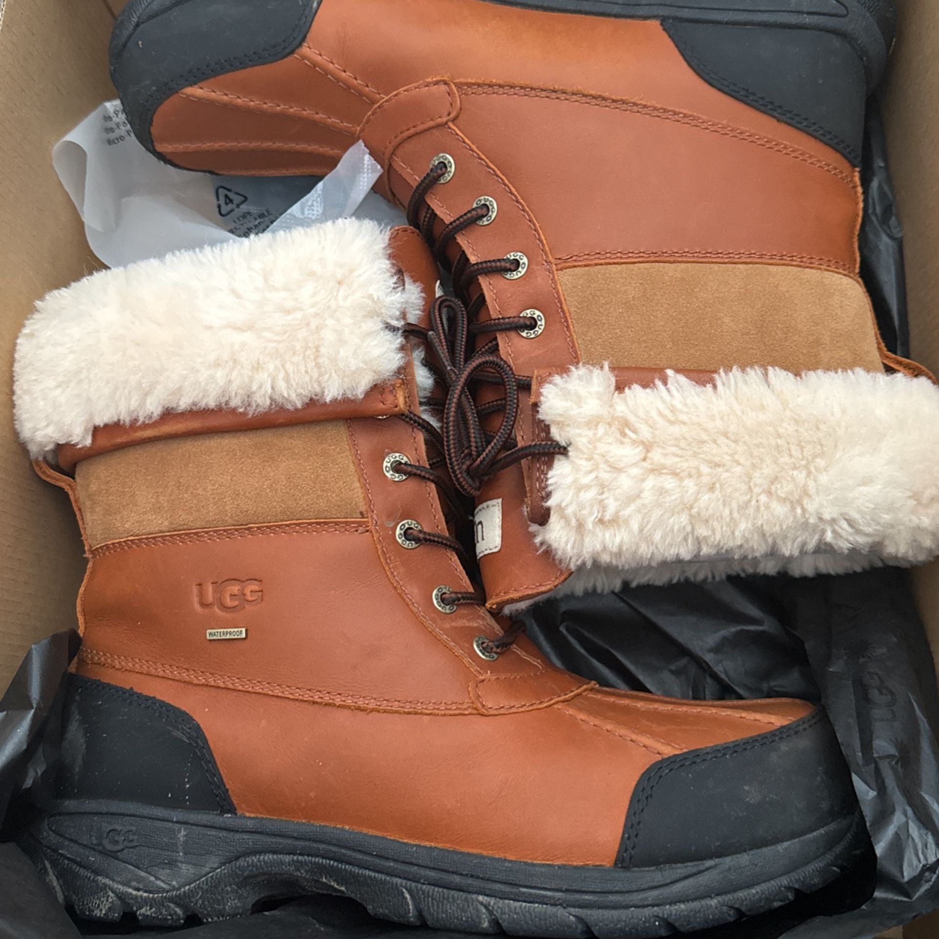 Ugg Men's Winter Boots New Size 10.5