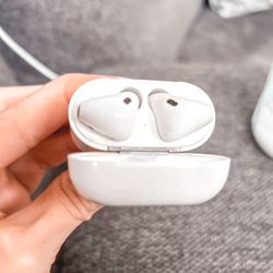 Apple AirPods 