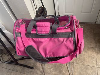 Small dog or cat carrier