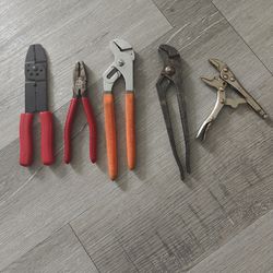 Pliers set