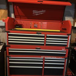 56” Milwaukee Top Box With Tools 