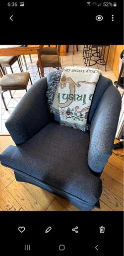 Swivel barrel chairs