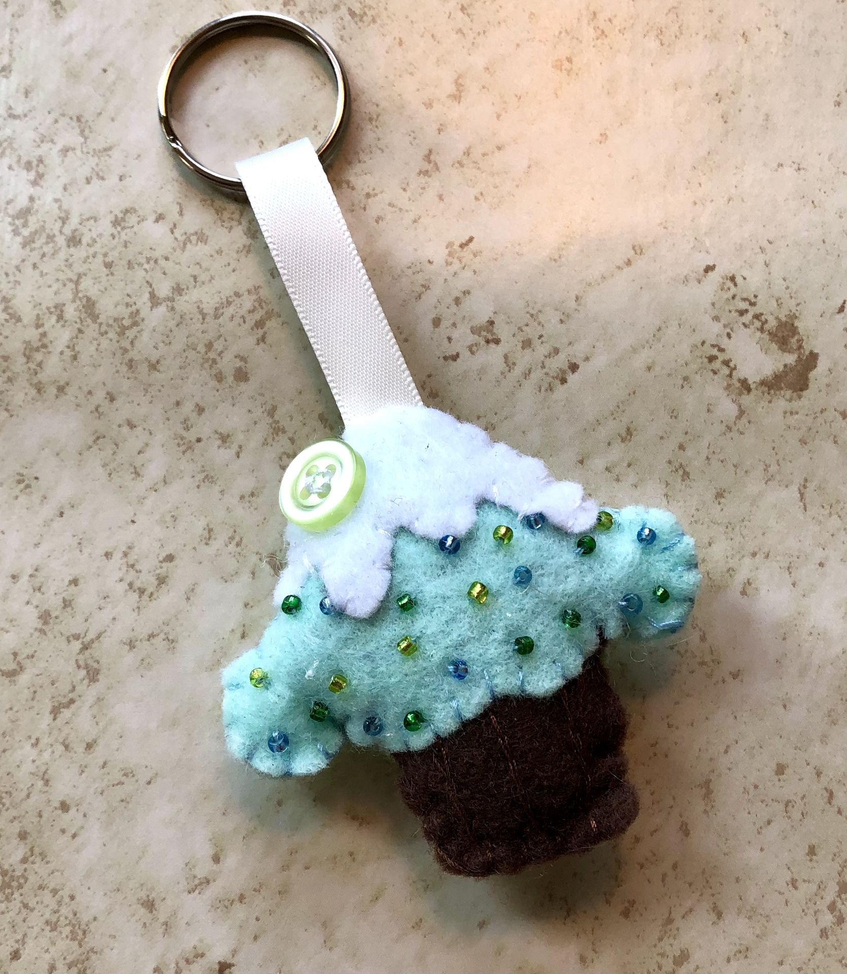 Cupcake Keychain 