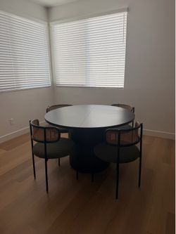Dining Table and 4 Chairs
